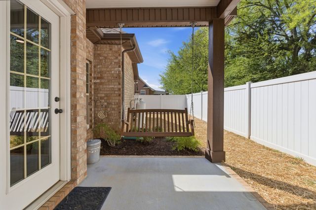 2714 United Dr, Murfreesboro, TN 37128