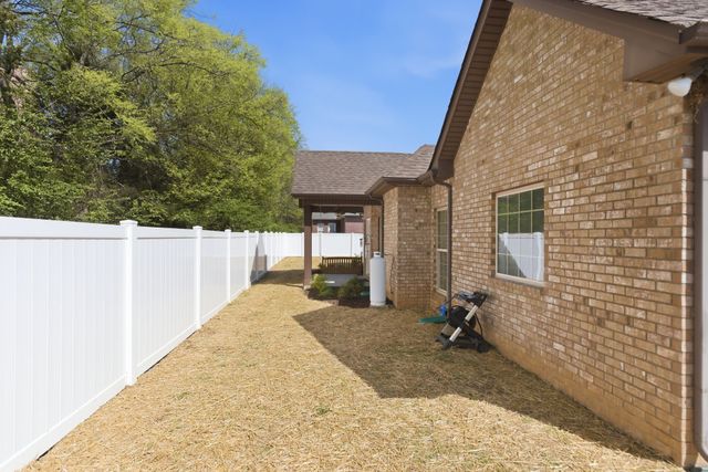 2714 United Dr, Murfreesboro, TN 37128