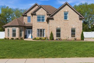 2714 United Dr, Murfreesboro, TN 37128