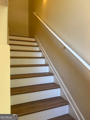 843 Rozie Way SW, Atlanta, GA 30331