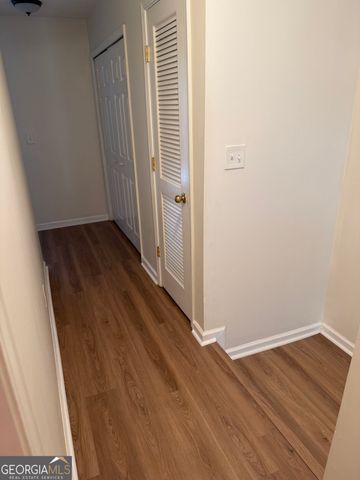 843 Rozie Way SW, Atlanta, GA 30331