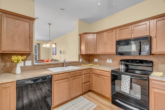 2717 Olympic Park Drive, Grand Prairie, TX 75050