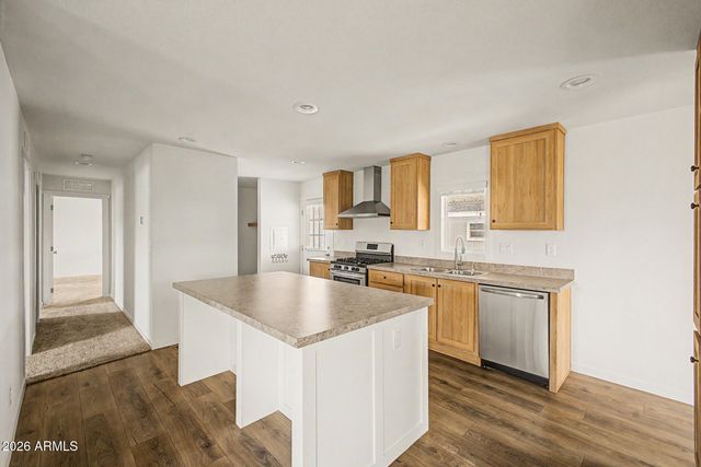 320 E MCKELLIPS Road 100, Mesa, AZ 85201