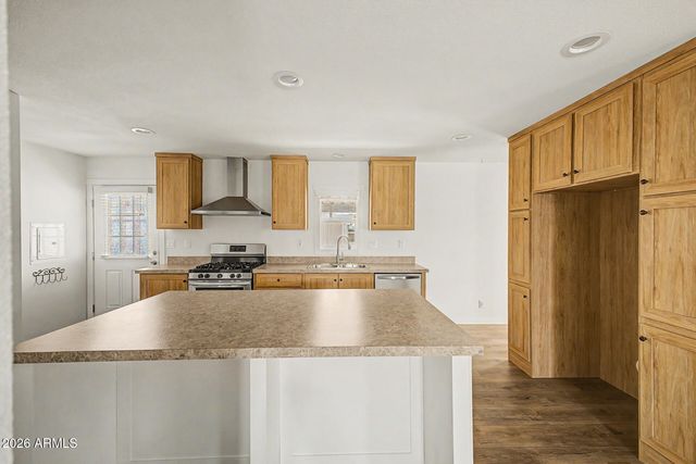 320 E MCKELLIPS Road 100, Mesa, AZ 85201