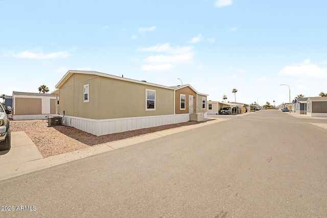 320 E MCKELLIPS Road 100, Mesa, AZ 85201
