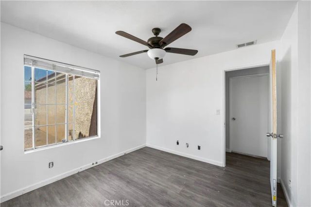 1040 Fairwind Avenue, Rosamond, CA 93560