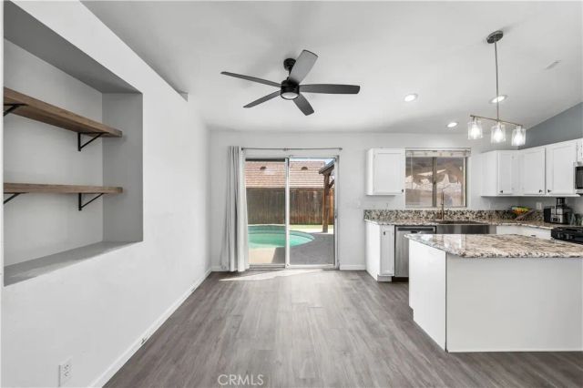 1040 Fairwind Avenue, Rosamond, CA 93560