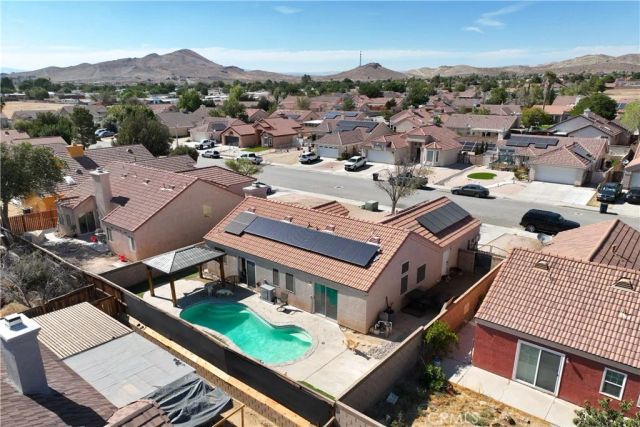 1040 Fairwind Avenue, Rosamond, CA 93560