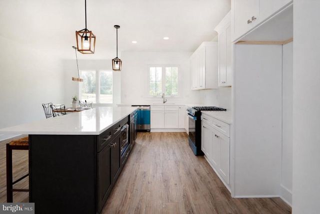 723 RAINBOW RDG, Bumpass, VA 23024