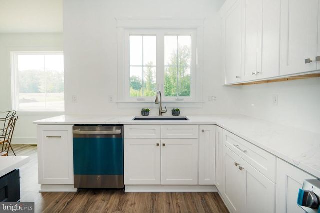 723 RAINBOW RDG, Bumpass, VA 23024