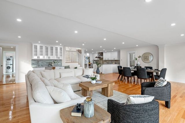 53 Puritan Road, Swampscott, MA 01907