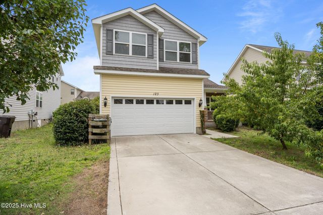 123 Lightwater Drive, Aberdeen, NC 28315