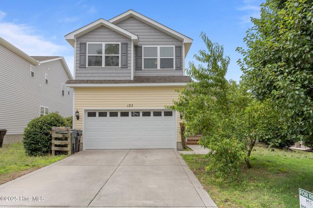 123 Lightwater Drive, Aberdeen, NC 28315