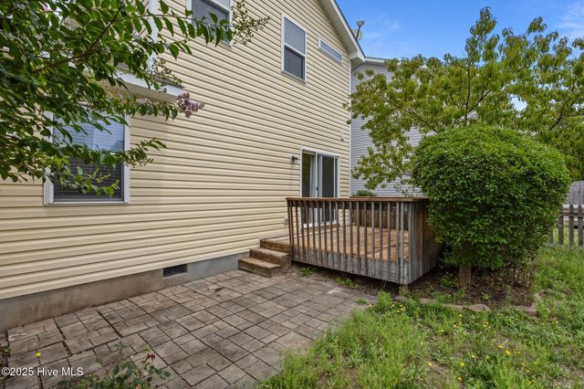 123 Lightwater Drive, Aberdeen, NC 28315