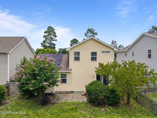 123 Lightwater Drive, Aberdeen, NC 28315