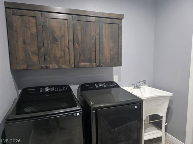 2200 East Deerskin Street, Pahrump, NV 89048