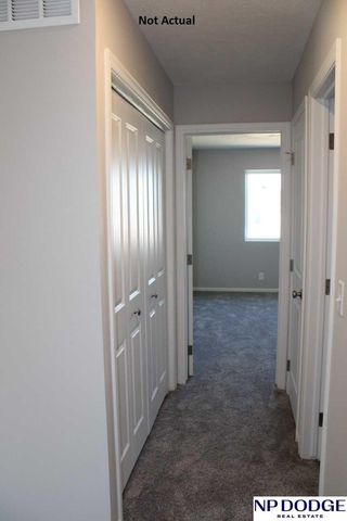 7725 Gulls Way, Lincoln, NE 68514