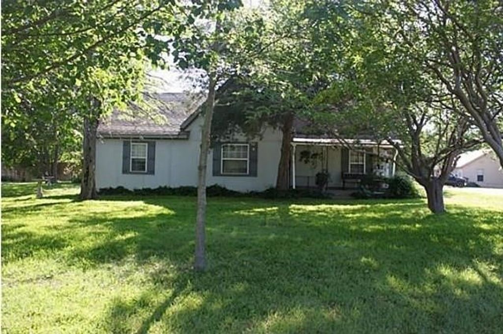 1220 Garza Lane, Little Elm, TX 75068