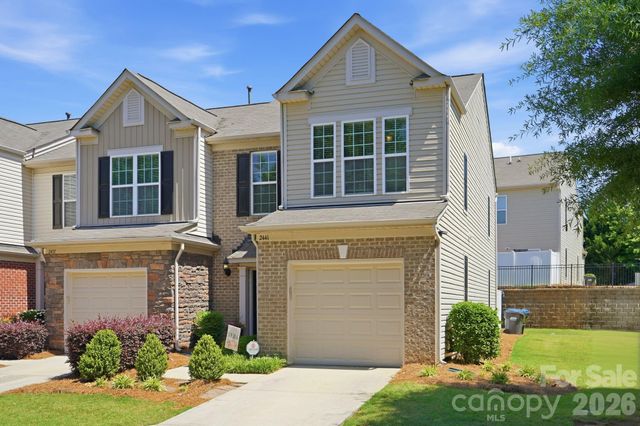 2441 Diplomat Lane, Charlotte, NC 28210