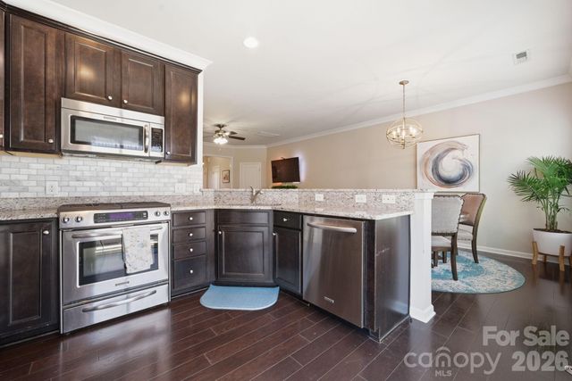 2441 Diplomat Lane, Charlotte, NC 28210