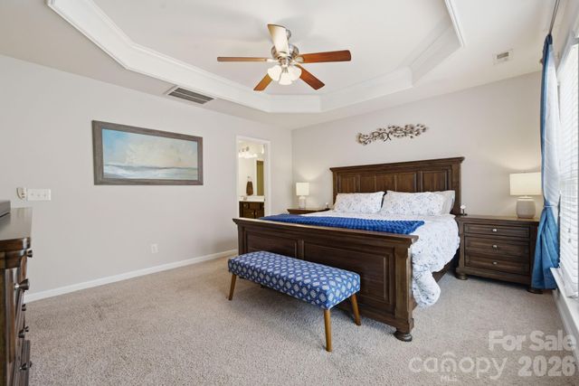2441 Diplomat Lane, Charlotte, NC 28210