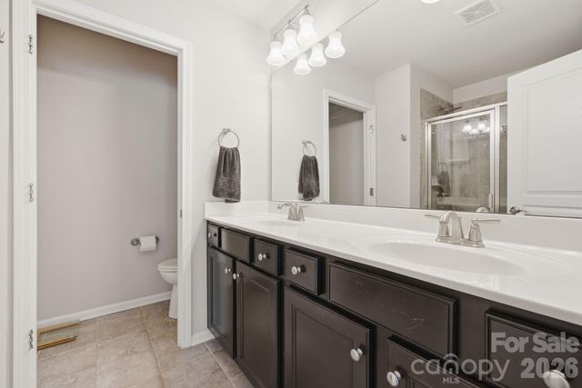 2441 Diplomat Lane, Charlotte, NC 28210