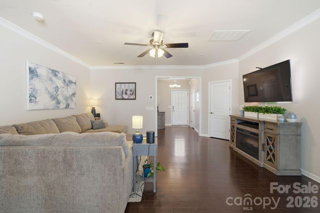 2441 Diplomat Lane, Charlotte, NC 28210