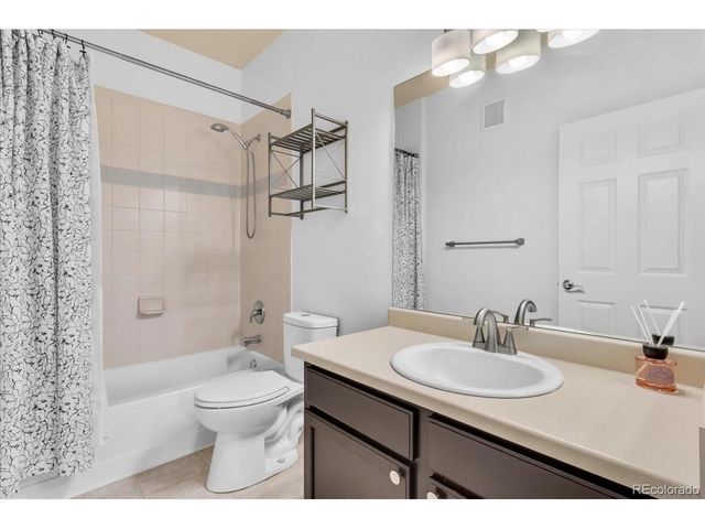 22655 E Ontario Dr 203, Aurora, CO 80016