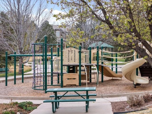 22655 E Ontario Dr 203, Aurora, CO 80016