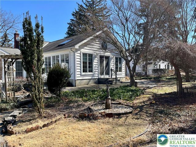 1569 Kelchner Road, Bethlehem City, PA 18108