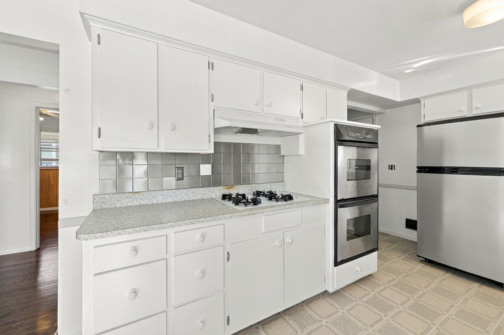 4950 Penn Avenue N, Minneapolis, MN 55430 — photo 2