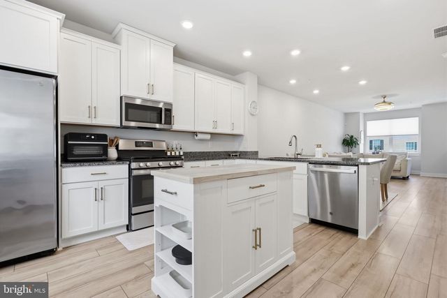 124 ANNAPOLIS ST, Bensalem, PA 19020