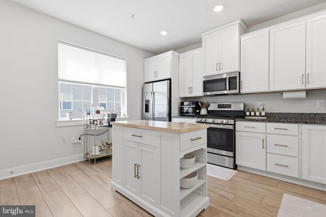 124 ANNAPOLIS ST, Bensalem, PA 19020