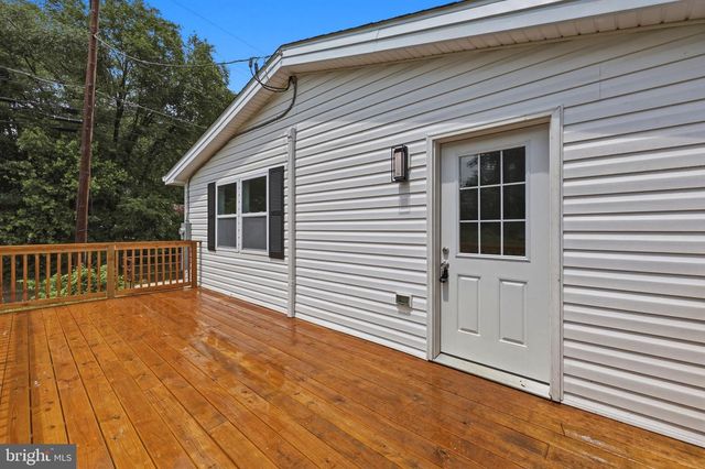 170 KEARNEYSVILLE PIKE, Kearneysville, WV 25430