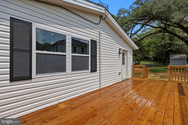 170 KEARNEYSVILLE PIKE, Kearneysville, WV 25430