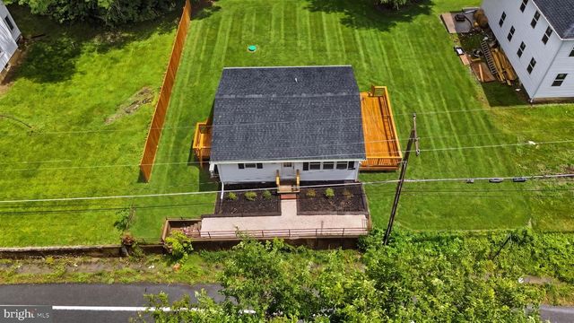 170 KEARNEYSVILLE PIKE, Kearneysville, WV 25430