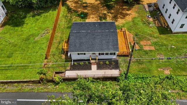 170 KEARNEYSVILLE PIKE, Kearneysville, WV 25430
