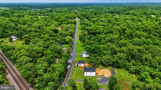 170 KEARNEYSVILLE PIKE, Kearneysville, WV 25430