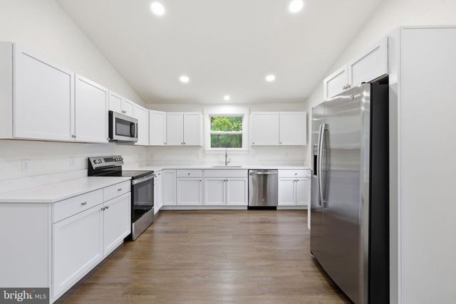 170 KEARNEYSVILLE PIKE, Kearneysville, WV 25430