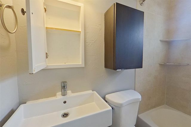 5140 17TH AVENUE N, St Petersburg, FL 33710