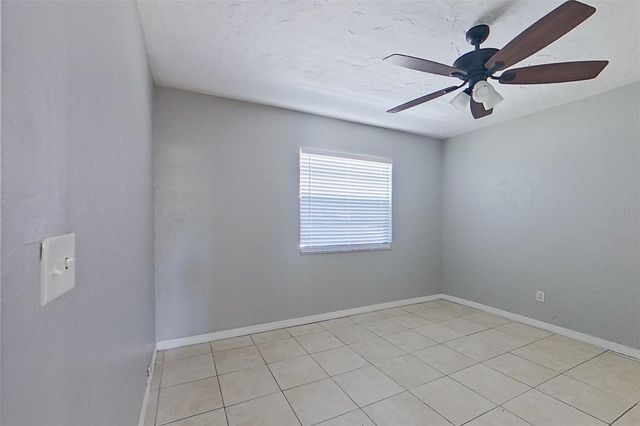 5140 17TH AVENUE N, St Petersburg, FL 33710