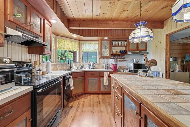 306 Frontier Road, Tiger, GA 30576