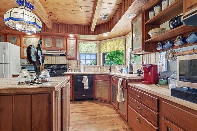 306 Frontier Road, Tiger, GA 30576