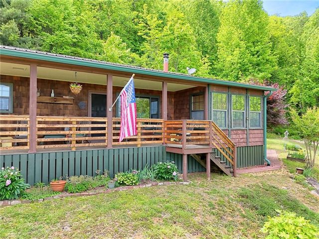 306 Frontier Road, Tiger, GA 30576