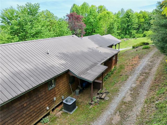 306 Frontier Road, Tiger, GA 30576