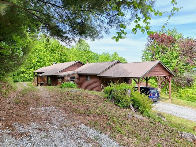 306 Frontier Road, Tiger, GA 30576