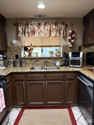 3600 Piedmont Avenue, Bakersfield, CA 93312