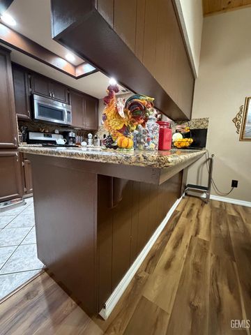 3600 Piedmont Avenue, Bakersfield, CA 93312