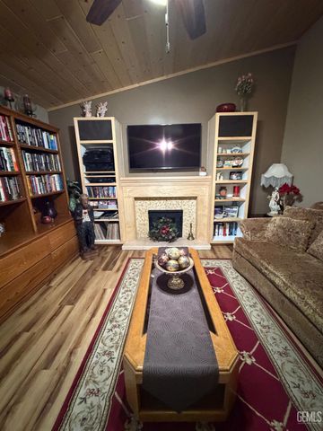 3600 Piedmont Avenue, Bakersfield, CA 93312