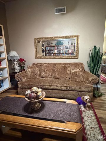 3600 Piedmont Avenue, Bakersfield, CA 93312